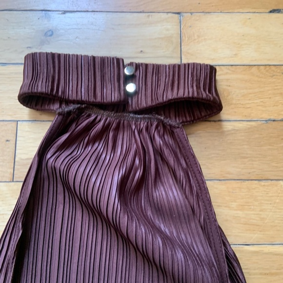 Halter Dress - Picture 6 of 6